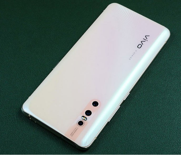 vivo X27引领未来全面屏趋势!上苏宁预定享6重好(图3) 图片13